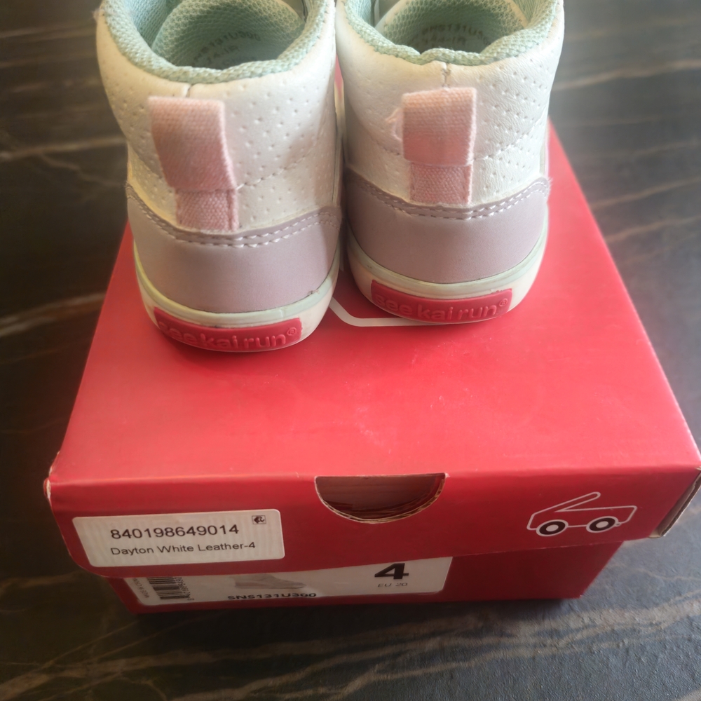 See Kai Run Dayton White Leather Toddler Shoes Size 4 - Picture 3 of 5